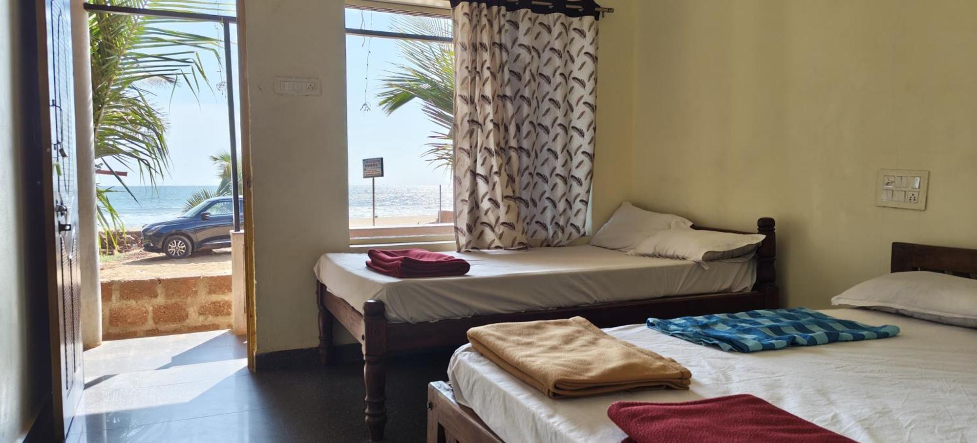 Gokarna Govekar Sea Facing Rooms Esterno foto